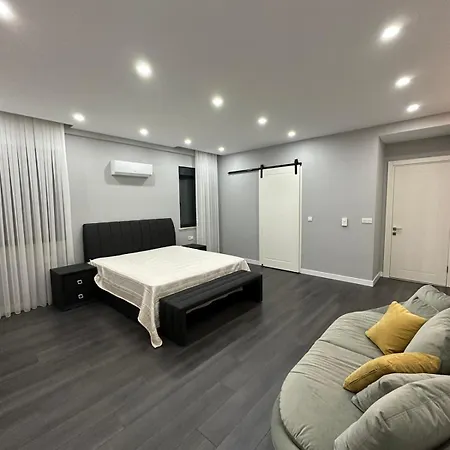 5 1 Big Luxury House *